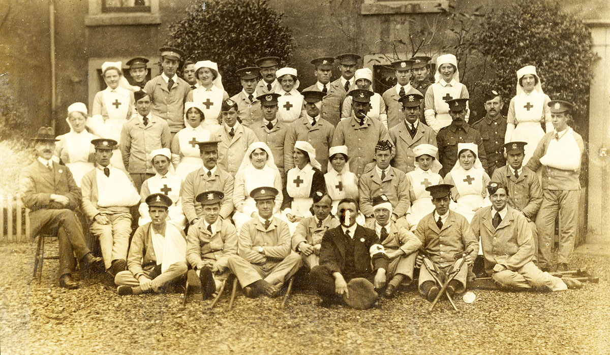 Photograph of female nurses in their uniforms, from the early 20th century.